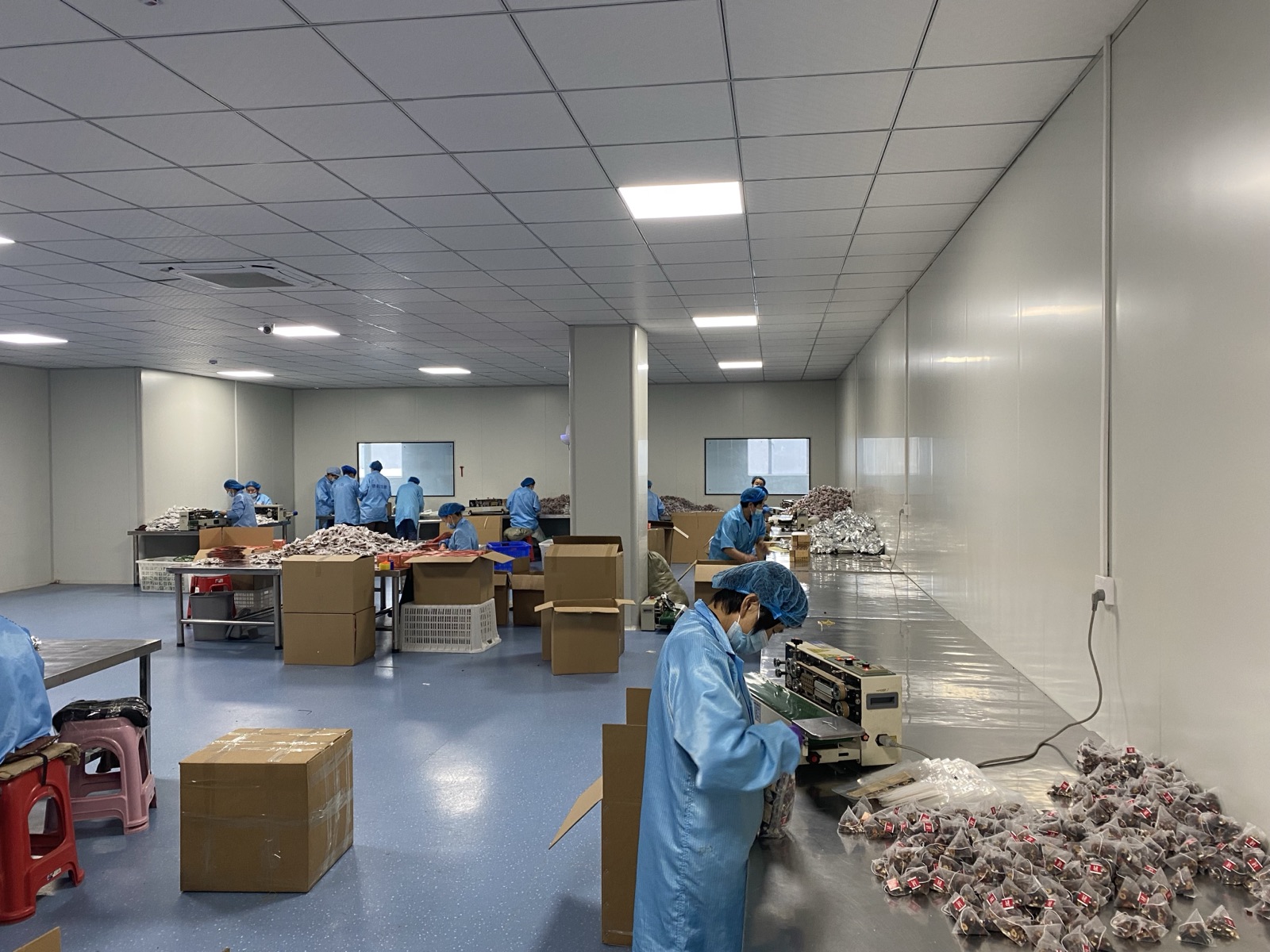 Ginseng tea production hall at the Deyuntang Health plant